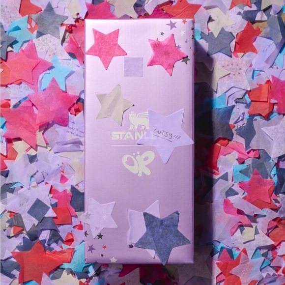 NIB Olivia Rodrigo Stanley Quencher H2O FlowState Tumbler 40oz - Picture 4 of 8